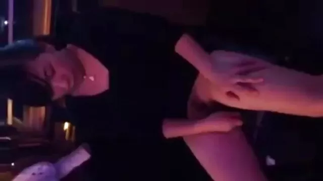بهترین انجمن بدون ثبت نام  شیر آتشین با برده عكس كون سكسي اش