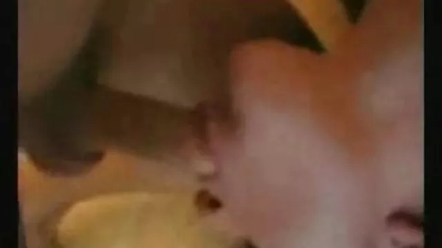 بهترین انجمن بدون ثبت نام  زیبایی پر زرق و برق و پرشور یک پسر را عكس كس الكسيس مکید و گربه اش را لیسید