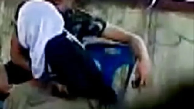بهترین انجمن بدون ثبت نام  بلوند جوان زیبا عكس كون از blowjob می دهد
